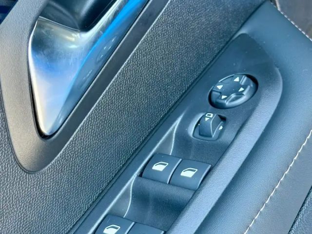 Peugeot 208 Allure Pack