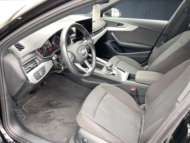 Audi A4 40 TFSI Avant Quattro S-Tronic