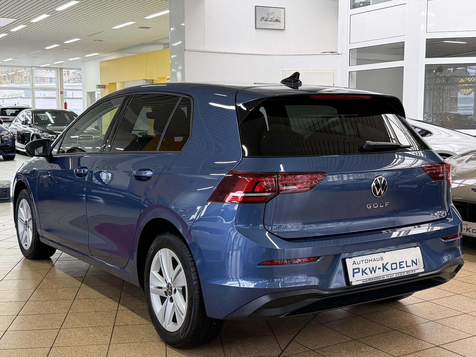 Volkswagen Golf 1.5 eTSI DSG Life