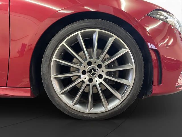 Mercedes-Benz A 200 AMG Line