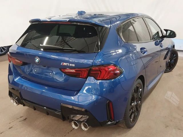 BMW 135 Sedan xDrive