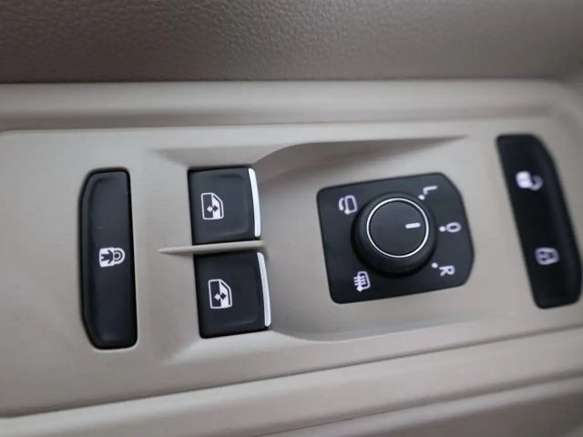 Volkswagen Multivan DSG Lang Life T7