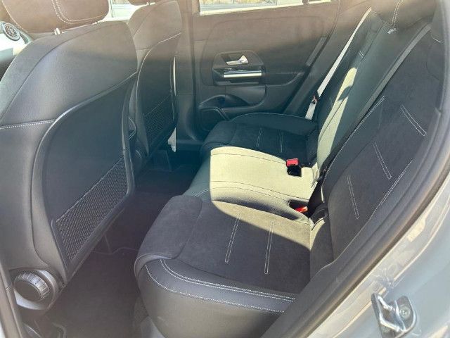 Mercedes-Benz GLA 220 4MATIC GLA 220 d