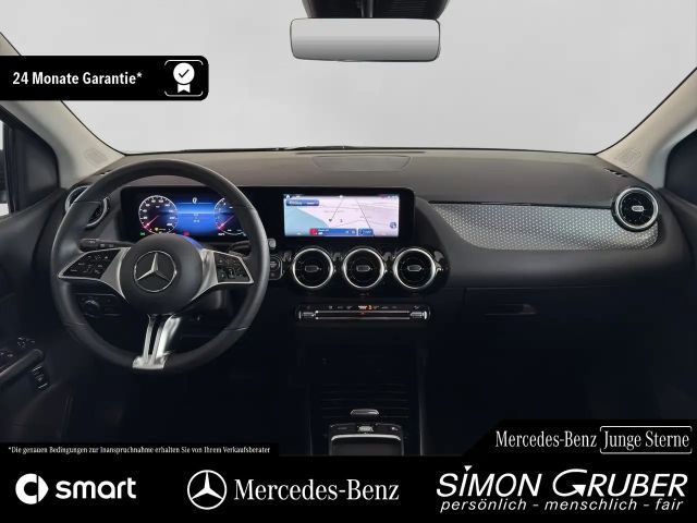 Mercedes-Benz B 180 Progressive Sedan