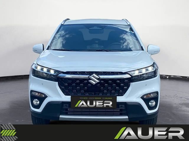 Suzuki S-Cross Hybrid