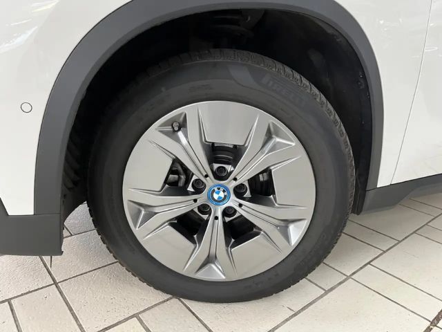 BMW iX1 xDrive