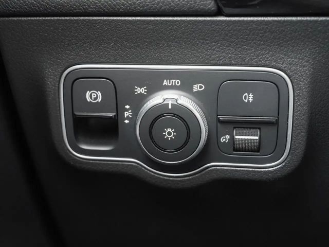 Mercedes-Benz A 35 AMG 4MATIC AMG Line