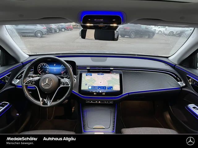 Mercedes-Benz E 220 AVANTGARDE E 220 d Estate