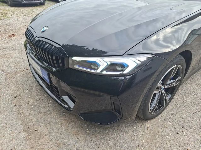 BMW 330 330d M-Sport Touring xDrive
