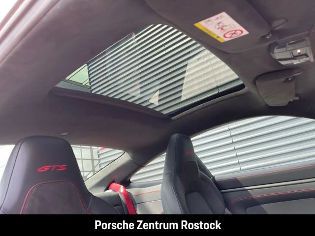 Porsche 992 Carrera Coupé GTS