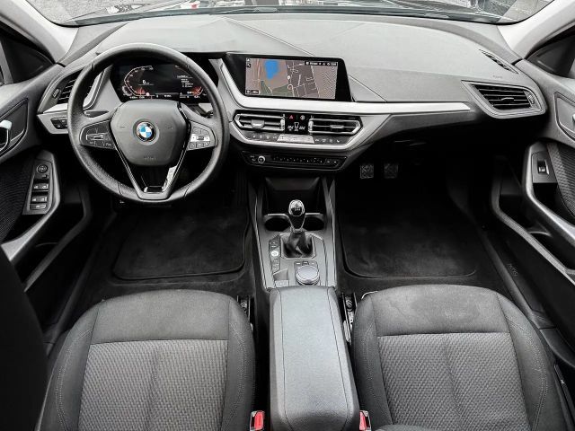 BMW 116 116i Advantage pakket Sedan