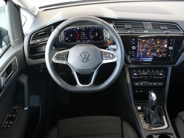 Volkswagen Touran DSG R-Line Style