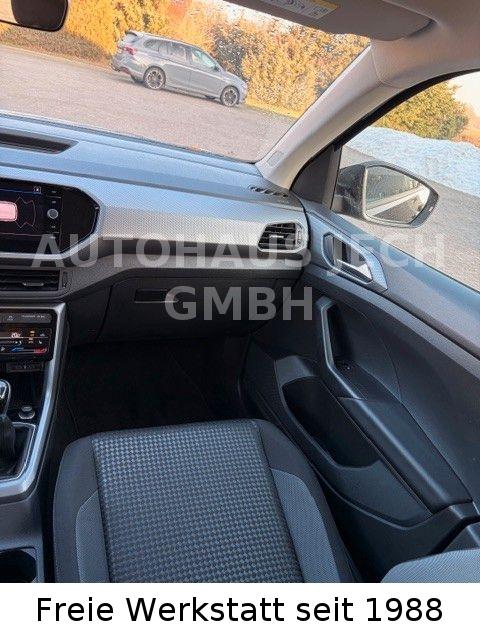 Volkswagen T-Cross Active