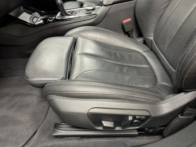 BMW 118 118i M-Sport Sedan