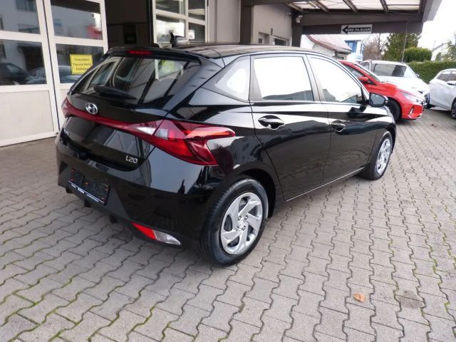 Hyundai i20 APPLE SHZ LHZ KAMERA+PDC KLIMA TEMPOMAT