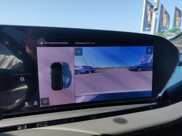 Audi Q6 e-tron Quattro