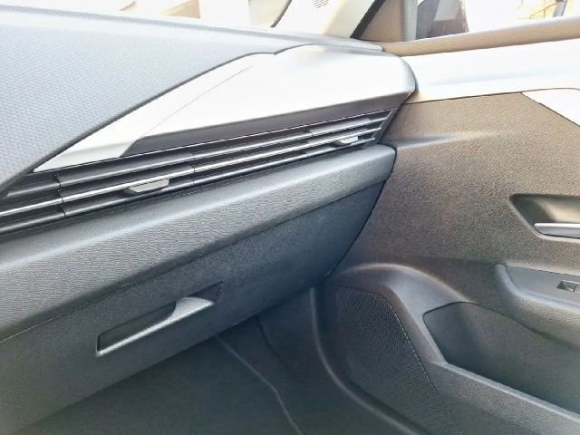 Opel Astra 1.2 Turbo Enjoy Turbo