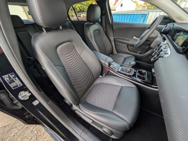 Mercedes-Benz A 180 A 180 d Hatchback