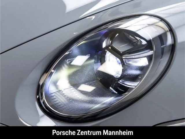 Porsche 992 4 Coupé GTS Targa