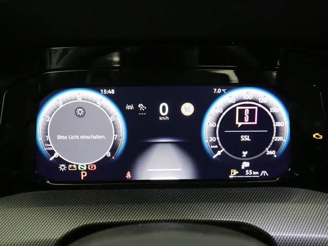 Volkswagen Golf 1.5 eTSI DSG Golf VIII R-Line