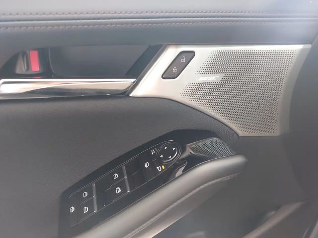 Mazda 3 Exclusive-line