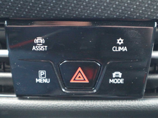 Volkswagen Golf R-Line Variant