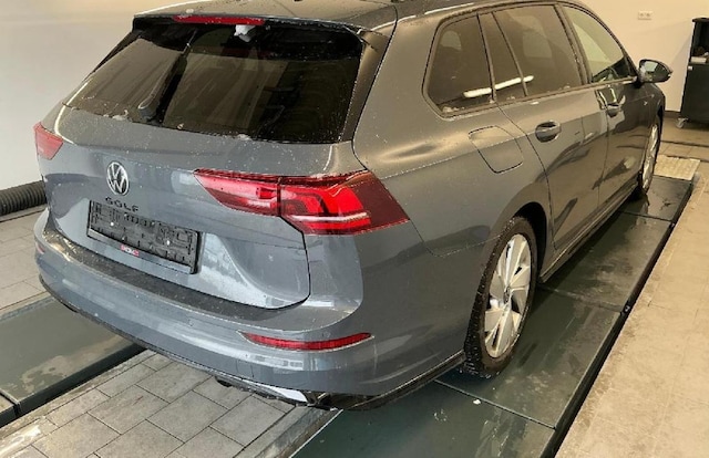 Volkswagen Golf DSG R-Line Variant