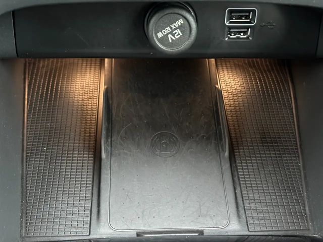 Volvo XC40 Bright Plus Recharge T5