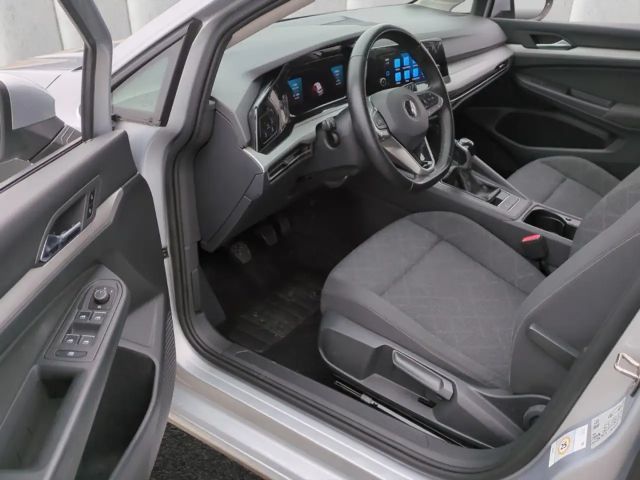 Volkswagen Golf 1.0 TSI Life Variant