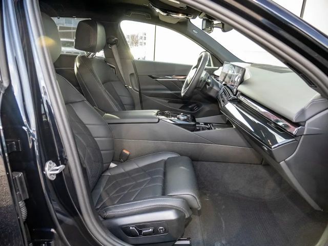 BMW 540 540d M-Sport Touring xDrive