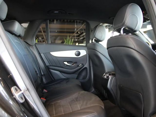 Mercedes-Benz GLC 300 4MATIC AMG Line