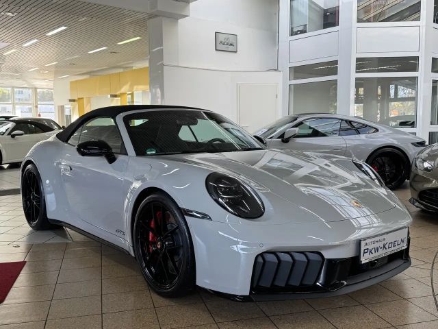 Porsche 992 4 Cabrio GTS