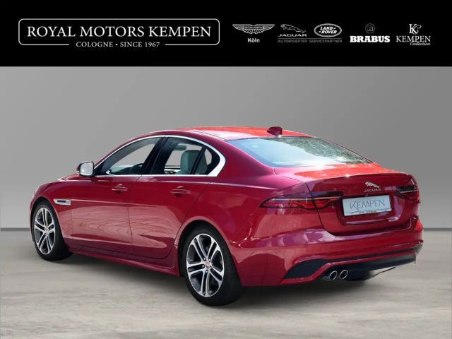 Jaguar XE D200 R-Dynamic S