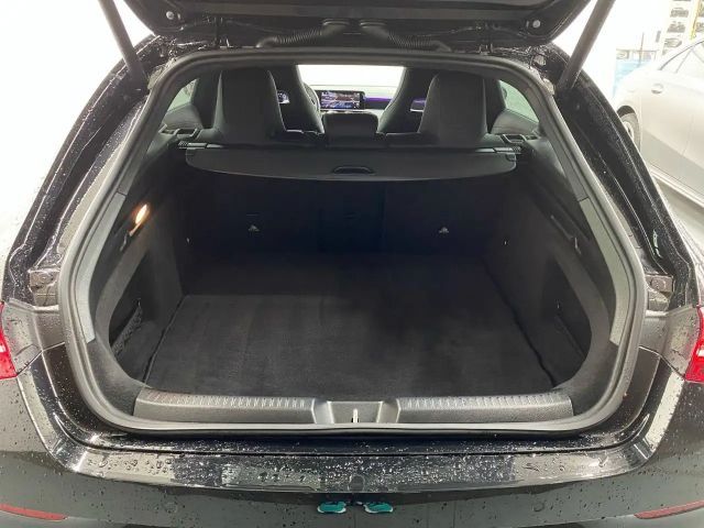 Mercedes-Benz CLA 200 AMG Line Shooting Brake