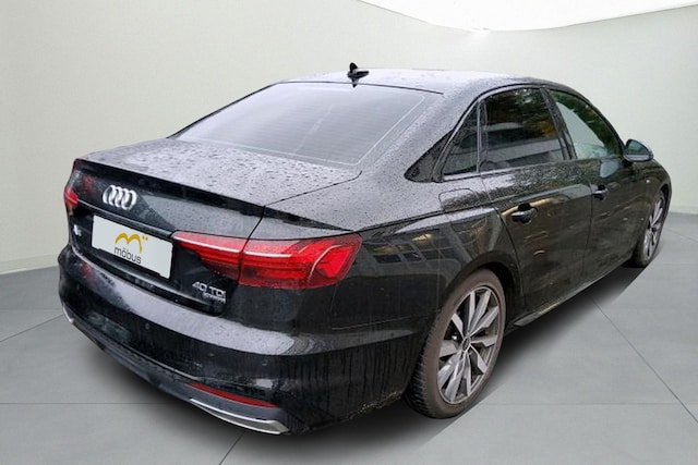 Audi A4 40 TDI Quattro S-Line S-Tronic Sedan