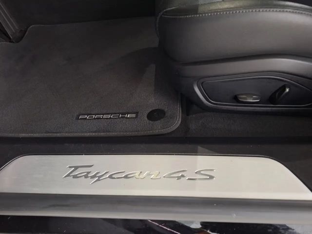 Porsche Taycan 4S