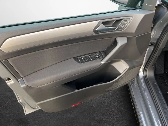 Volkswagen Touran 2.0 TDI Comfortline DSG R-Line