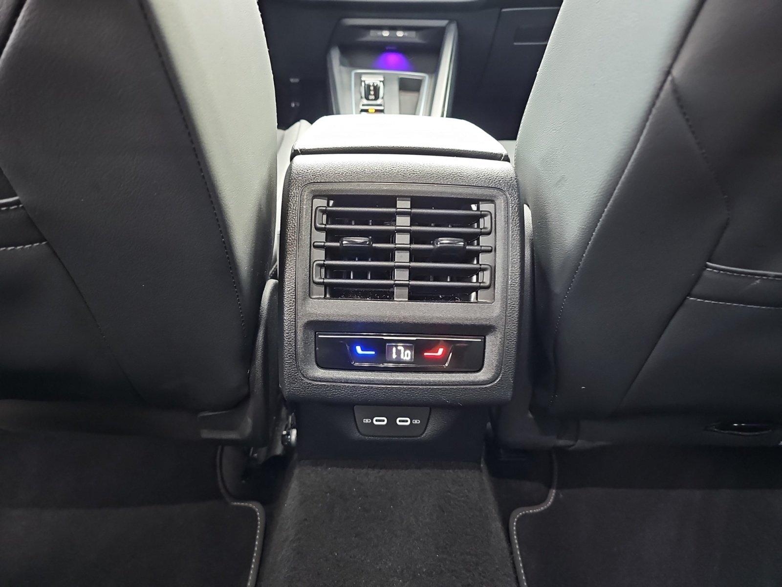 Volkswagen Golf 1.5 eTSI Golf VIII Variant