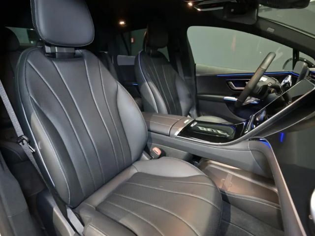 Mercedes-Benz EQE 300 AMG Line Sedan