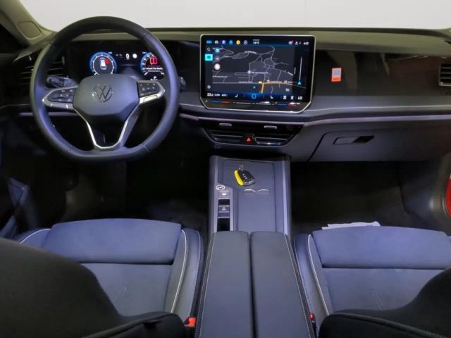 Volkswagen Passat 1.5 eTSI Business DSG Variant