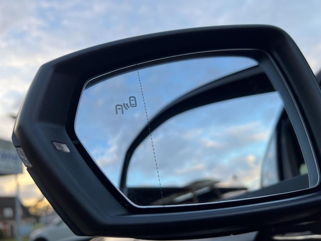 Volkswagen Polo 1.0 TSI DSG R-Line