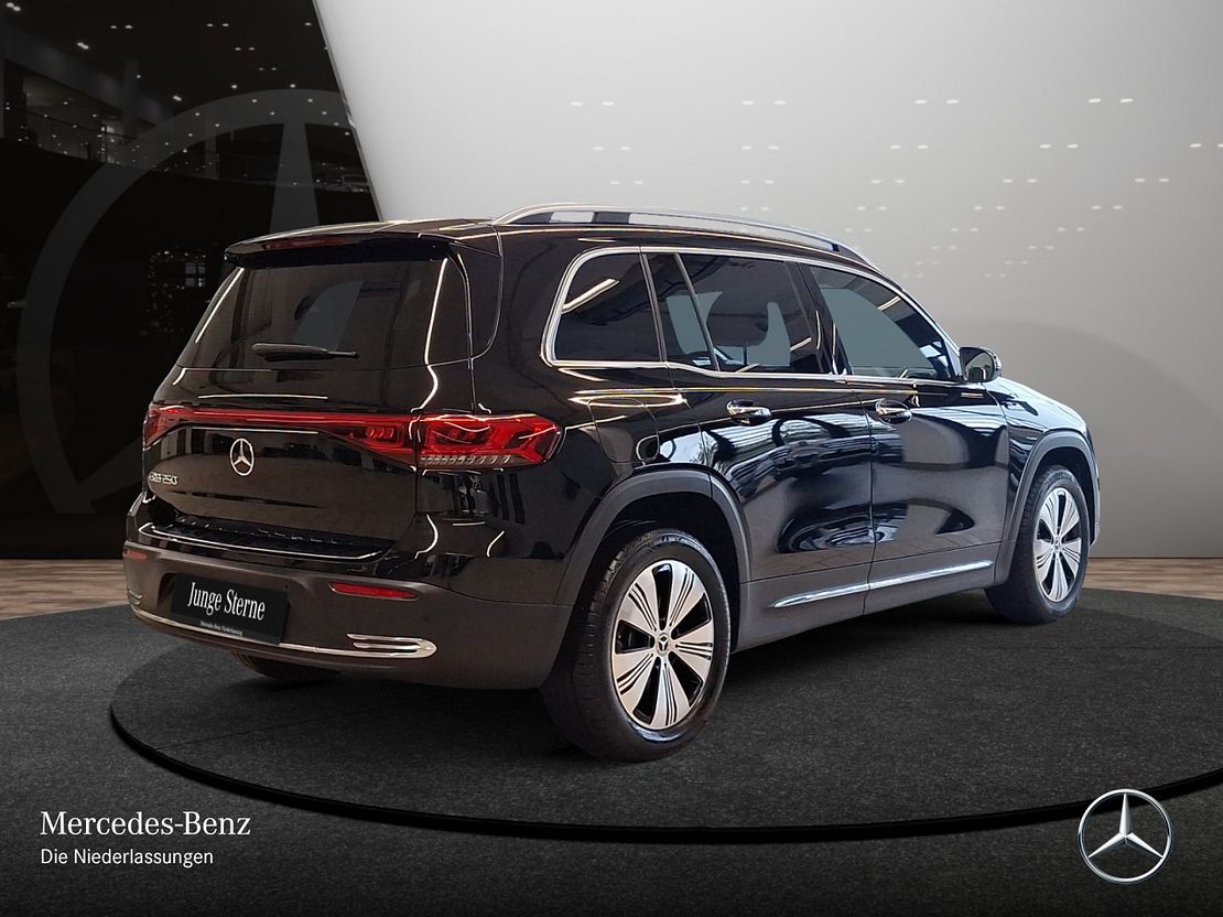 Mercedes-Benz EQB 250