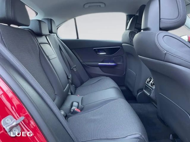 Mercedes-Benz C 200 AVANTGARDE Sedan