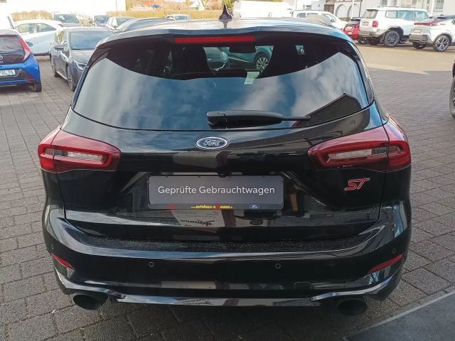 Ford Focus ST Line Wagon