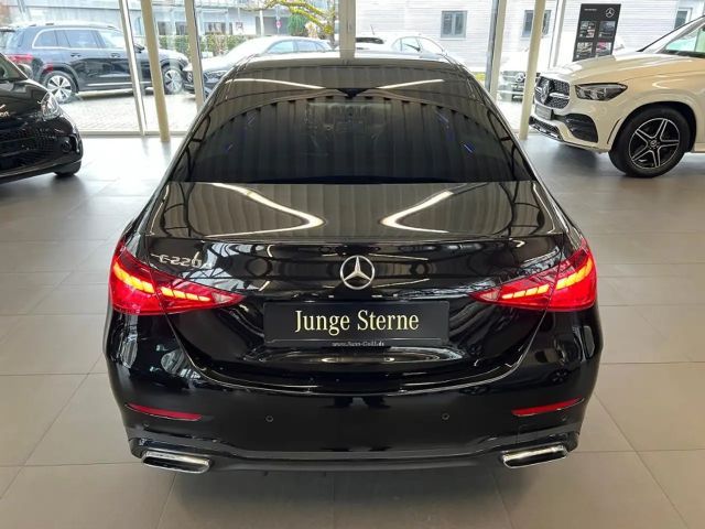 Mercedes-Benz C 220 AMG Line C 220 d Sedan