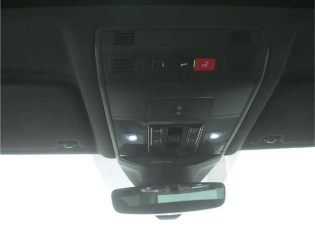 Volkswagen T-Roc 1.5 TSI DSG R-Line Style