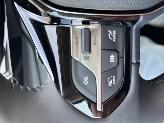 Peugeot 408 Allure Pack