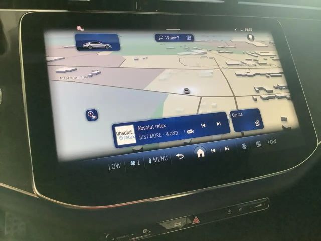 Mercedes-Benz E 200 AMG Line Sedan