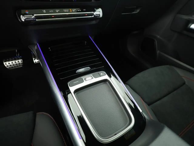 Mercedes-Benz GLA 220 4MATIC AMG Line