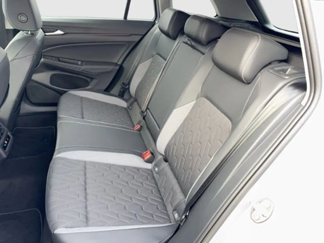 Volkswagen Golf 1.5 eTSI DSG Golf VIII Variant